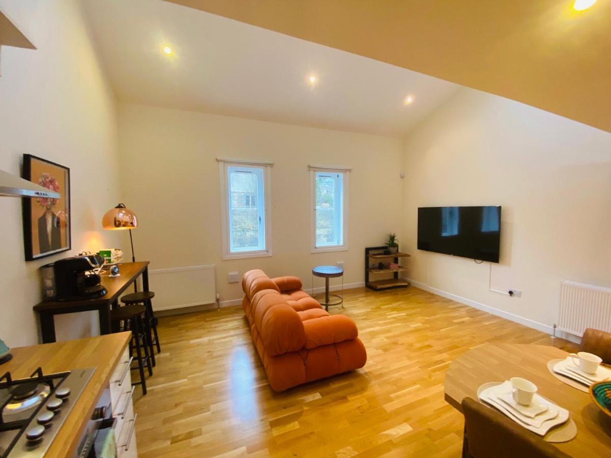 2 Bed 2 Bath With Private Parking Apartment Единбург Екстериор снимка