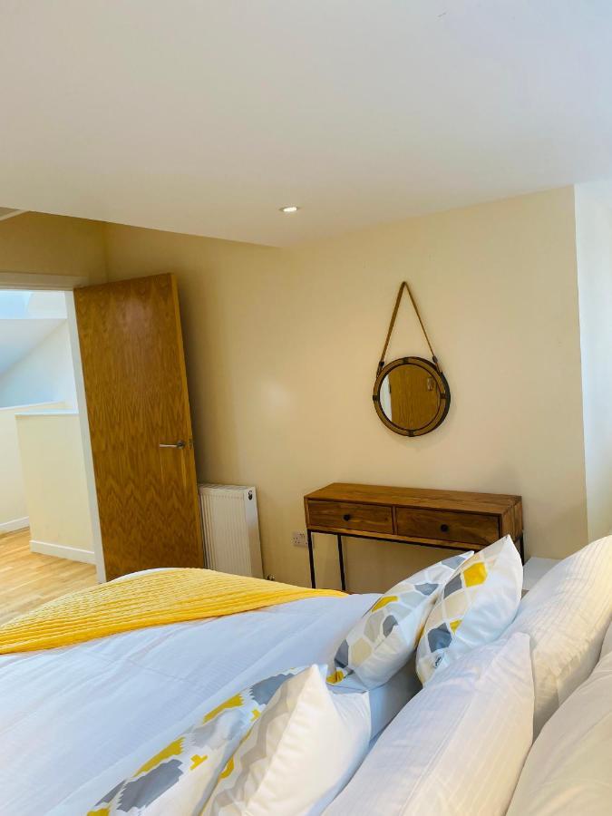 2 Bed 2 Bath With Private Parking Apartment Единбург Екстериор снимка