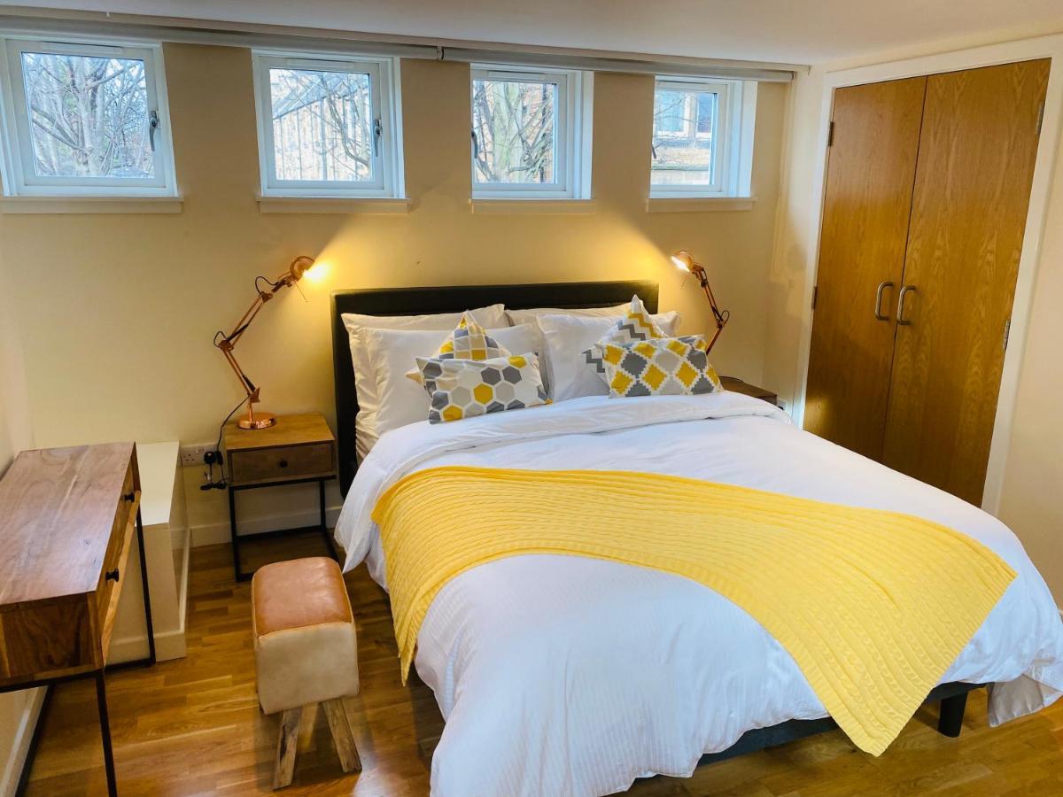 2 Bed 2 Bath With Private Parking Apartment Единбург Екстериор снимка