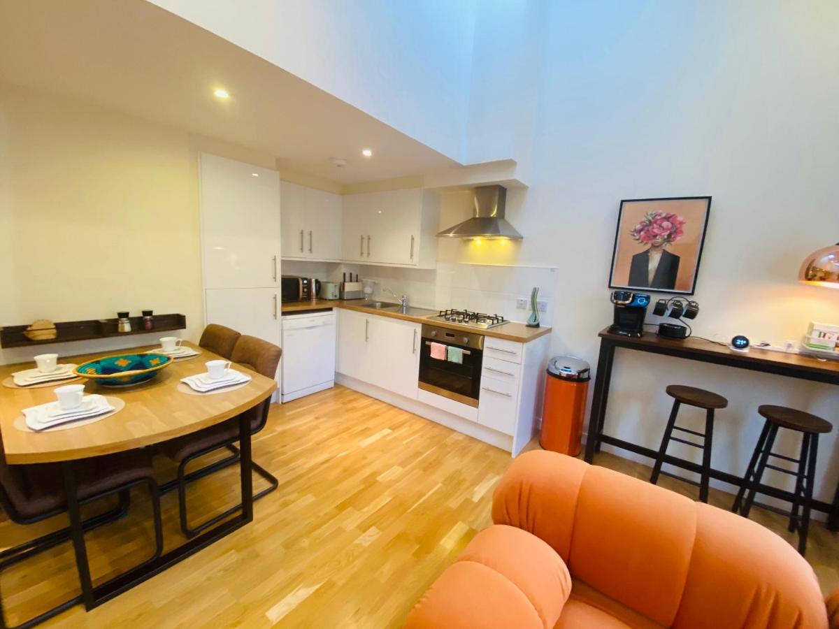 2 Bed 2 Bath With Private Parking Apartment Единбург Екстериор снимка