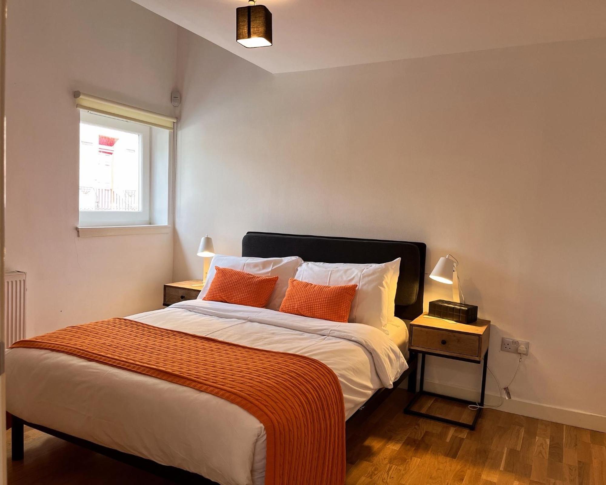 2 Bed 2 Bath With Private Parking Apartment Единбург Екстериор снимка